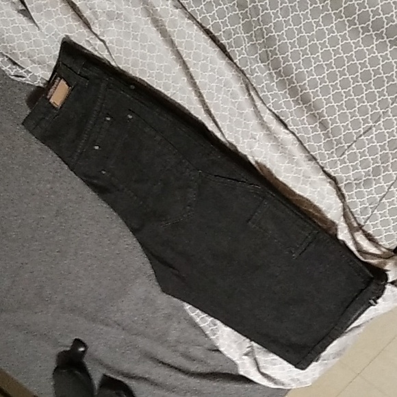 Mens Rocawear denim cargo shorts - Picture 4 of 4